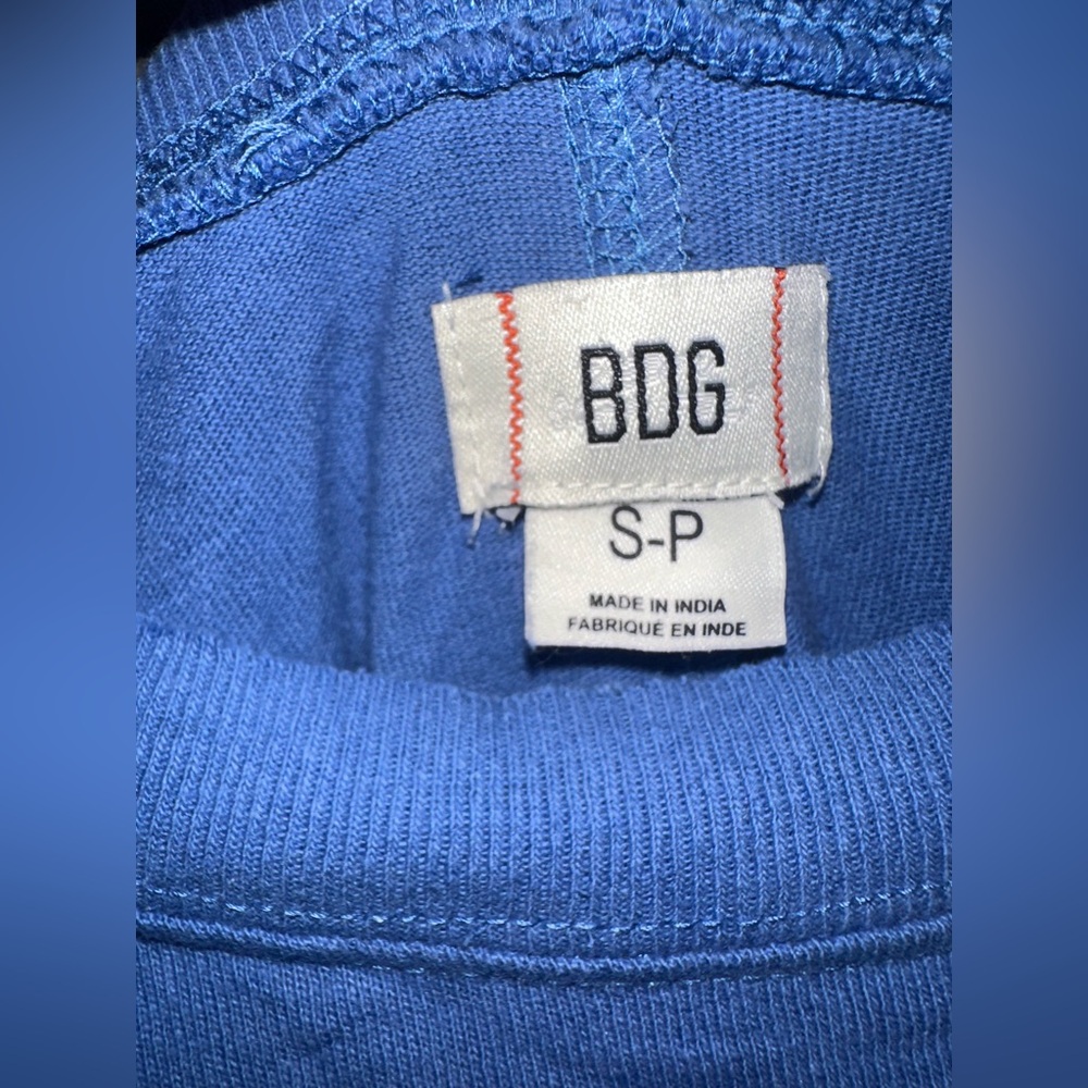 Urban Outfitters Blue Sweatshirt with Patterned Sleeves NWOT - Picture 4 of 6